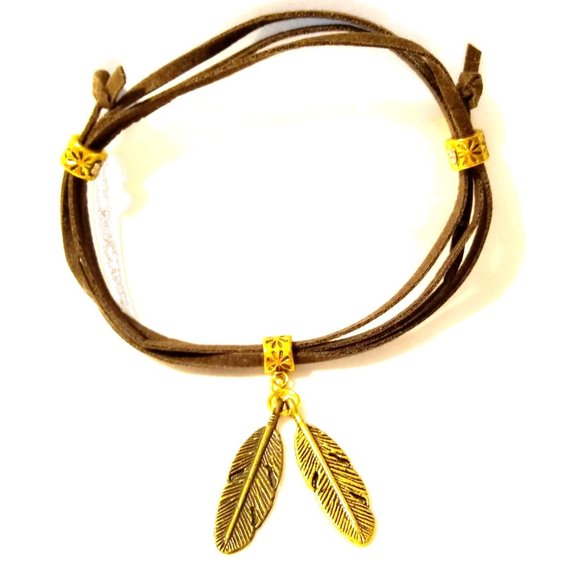 Boho Leather Wrap Bracelet With Feathers - Picture 5 of 5